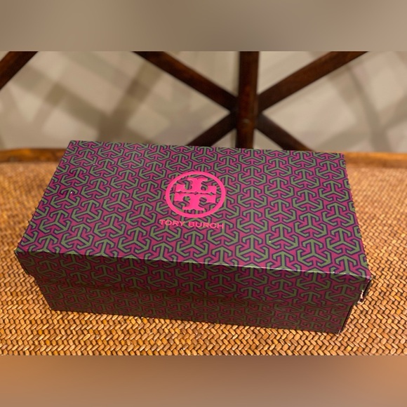 Tory Burch Cream/Grey Sandals with Silver Accents - Picture 2 of 5